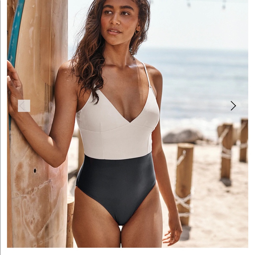 Summersalt one piece swim suit, size 4